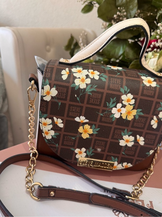 Steve Madden Handbags - Steve Madden Brown Floral Crossbody with Gold Chain